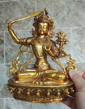 Будизмът, стара бронзова статуя на Буда Бодхисатва най-висока през август Тара, Благоприятни мантри