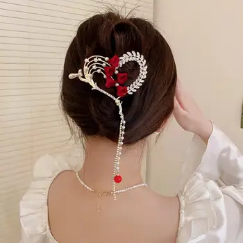 Шнола за коса с кристали, луксозни дамски шнола за коса с блестящи планински кристал, шнола от изкуствени перли, с дълга четка във формата на цвете във формата на сърце